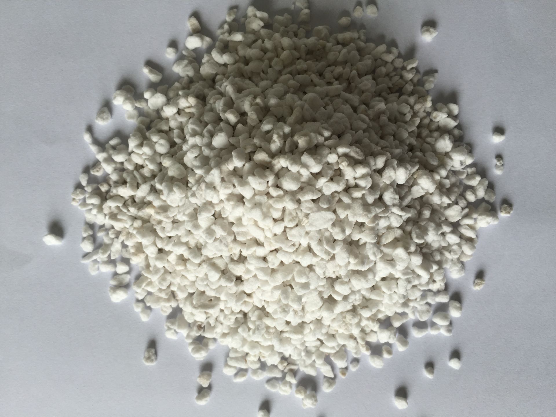 吉盛珍珠岩厂家直销玻化微珠保温保温材料 _珍珠岩_列表网