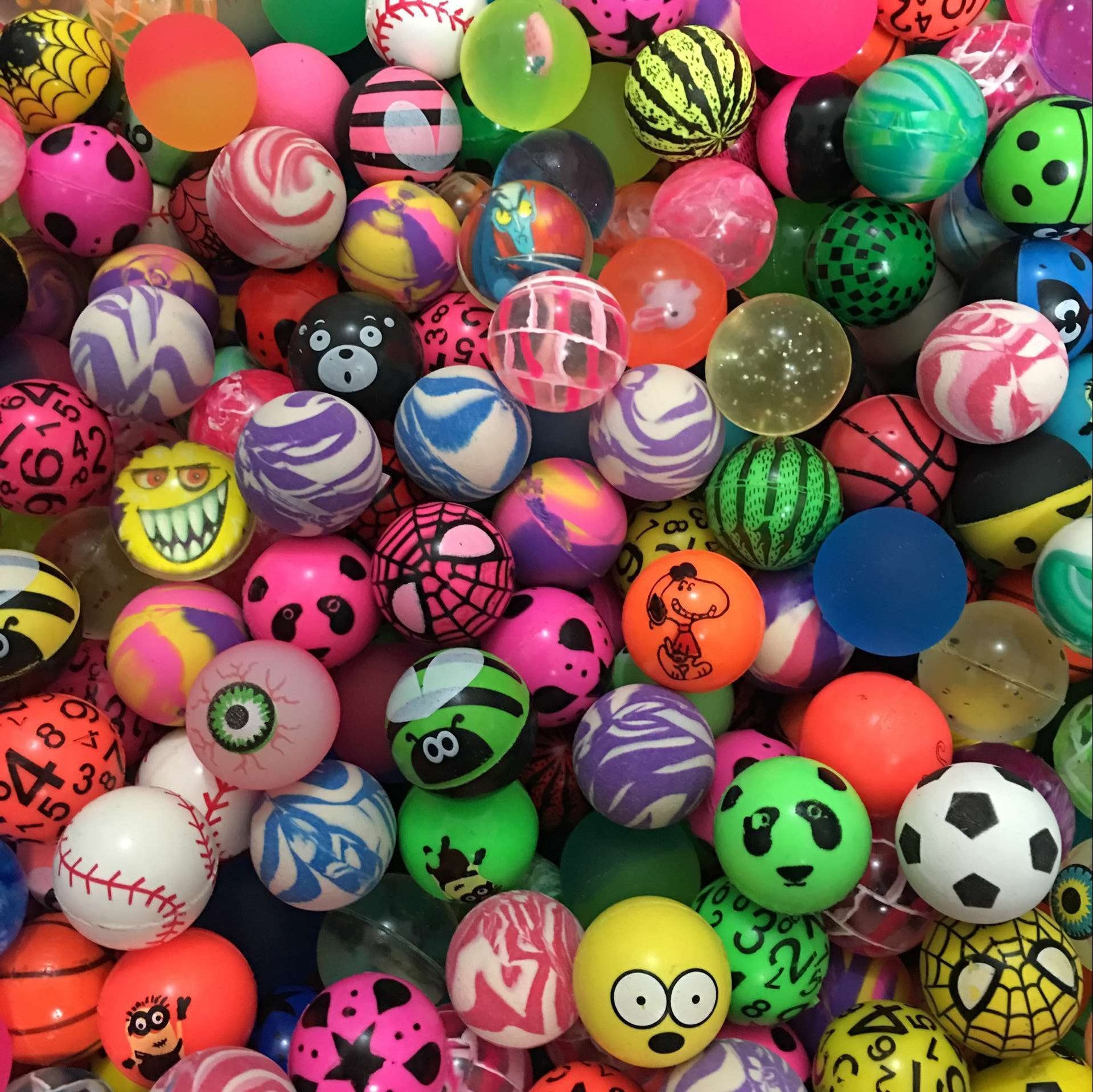 橡胶弹力球一元扭蛋机专用儿童玩具弹力球批发 卡通弹跳球 橡皮球