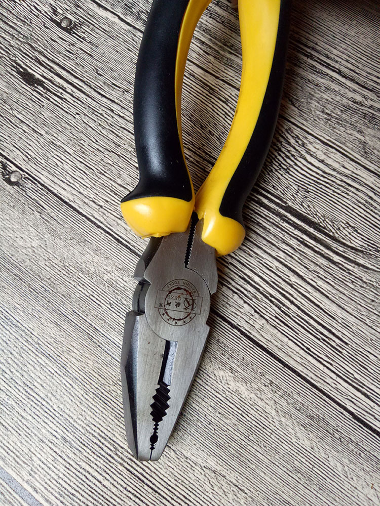 厂家批发 欧珂钢丝钳老虎钳家用钳子 质量好的钢丝钳 五金工具钳