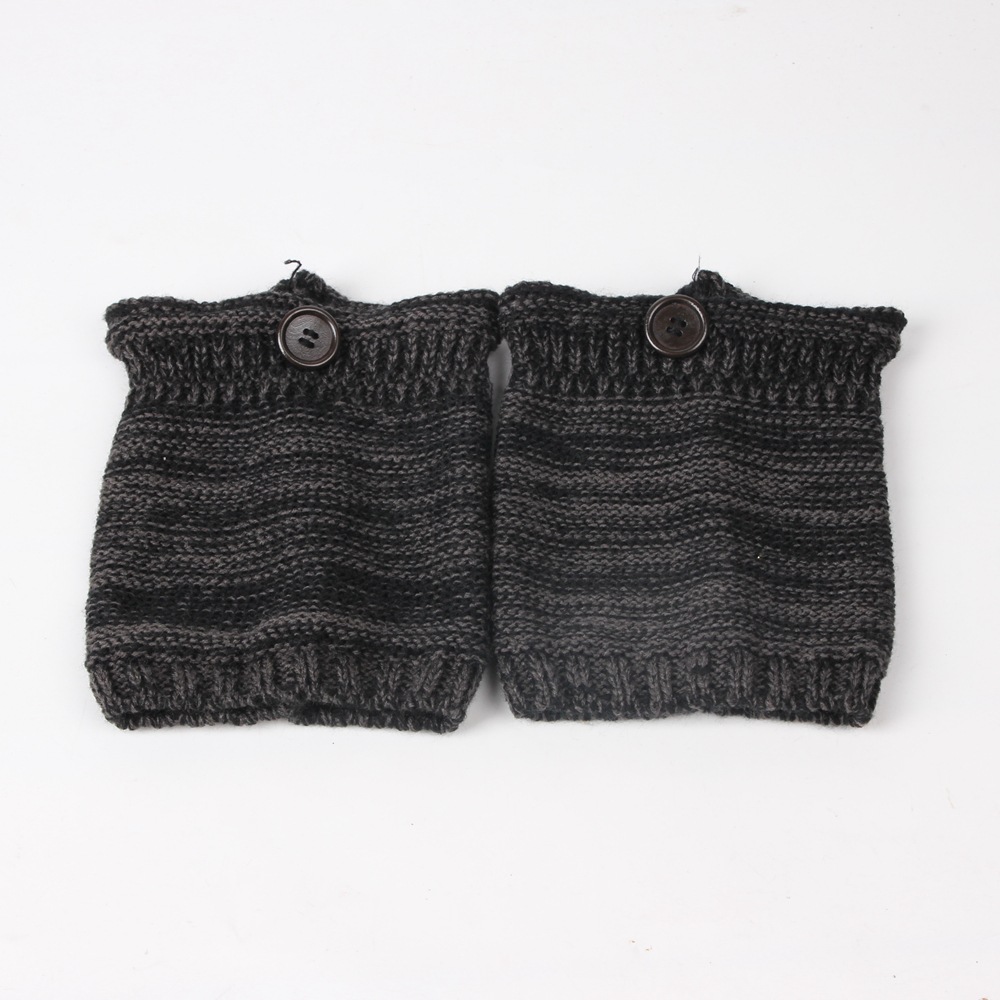 新款女厂家直销针织毛线保暖贴牌瘦大腿套脚套短款翻口纽扣袜套