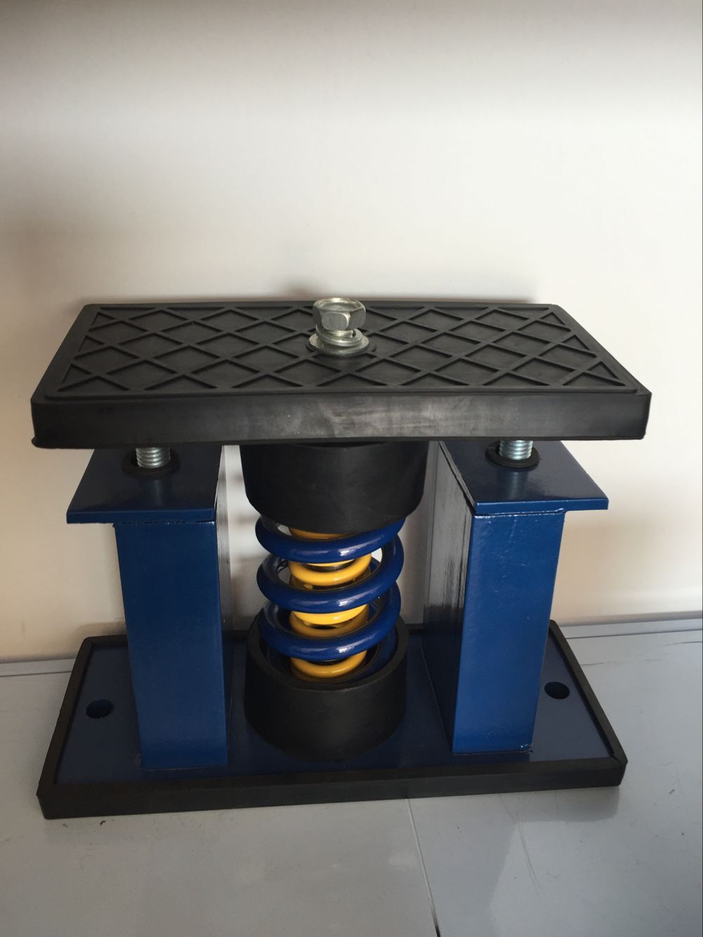 康明斯发电机组弹簧减振器可调节阻尼弹簧减震器弹簧消音器