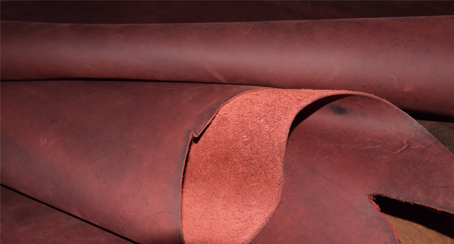 优质双色油蜡皮变色复古皮风格杯套里皮户厚度1.0~3.0毫米