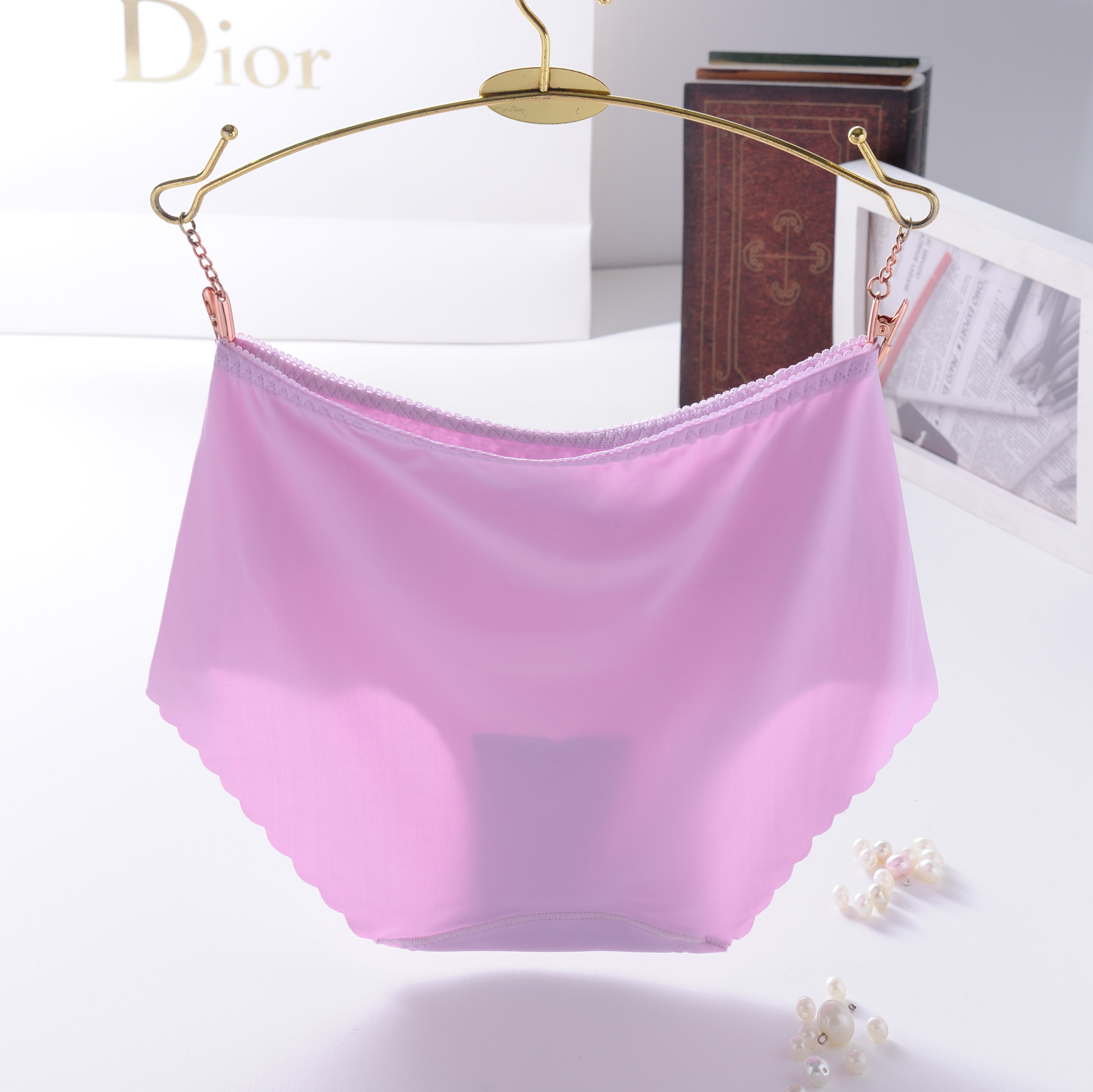 依可莉柔 新款冰丝无痕一片中腰内裤 女士无痕冰丝女三角裤内裤女