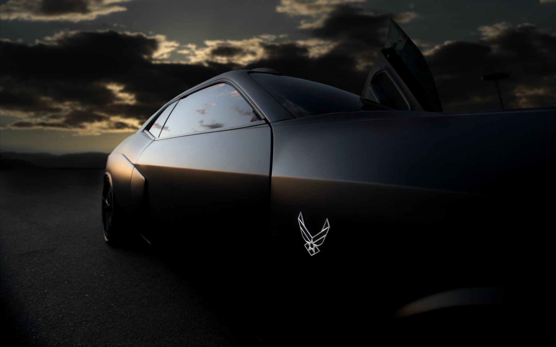 【圣姑笔记】--- 夜遇庞然大物"幽灵车"!