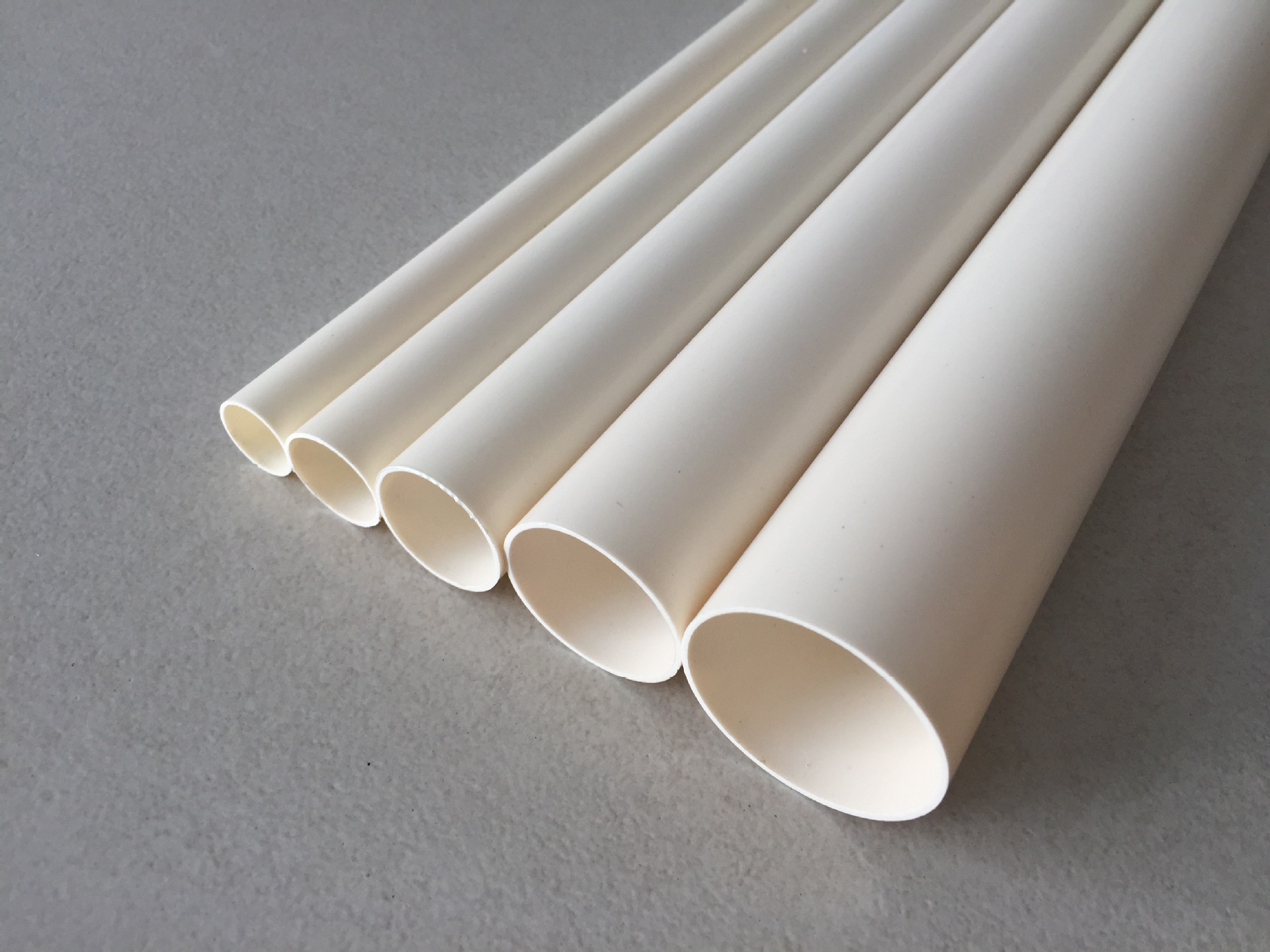 厂家直销工程预埋管 茂塑绝缘螺杆套管批发pvc套管 18mm穿线管