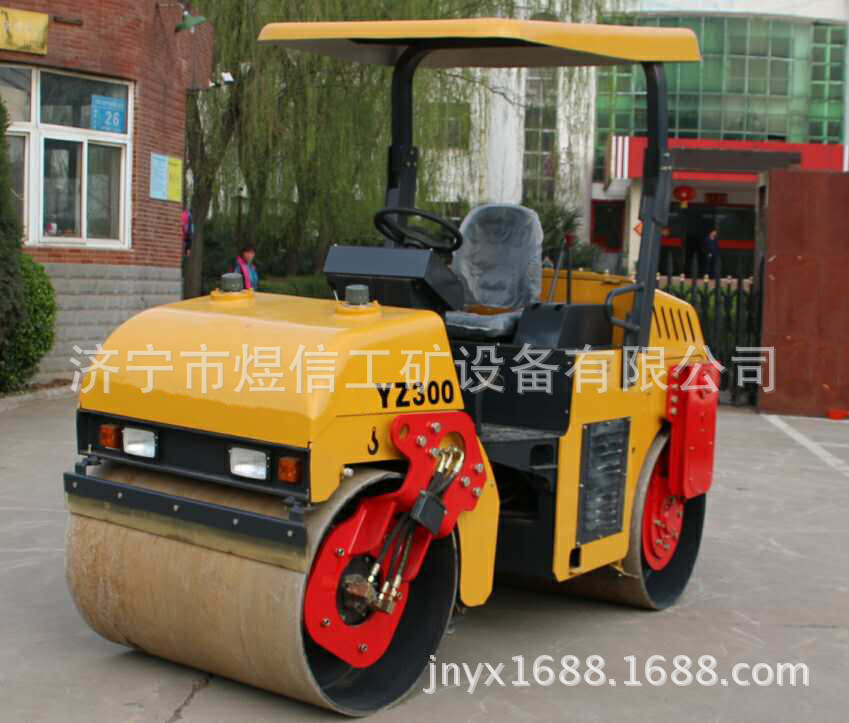 3吨小型振动压路机，3吨压路机液压振动，双钢轮压路机厂家直销