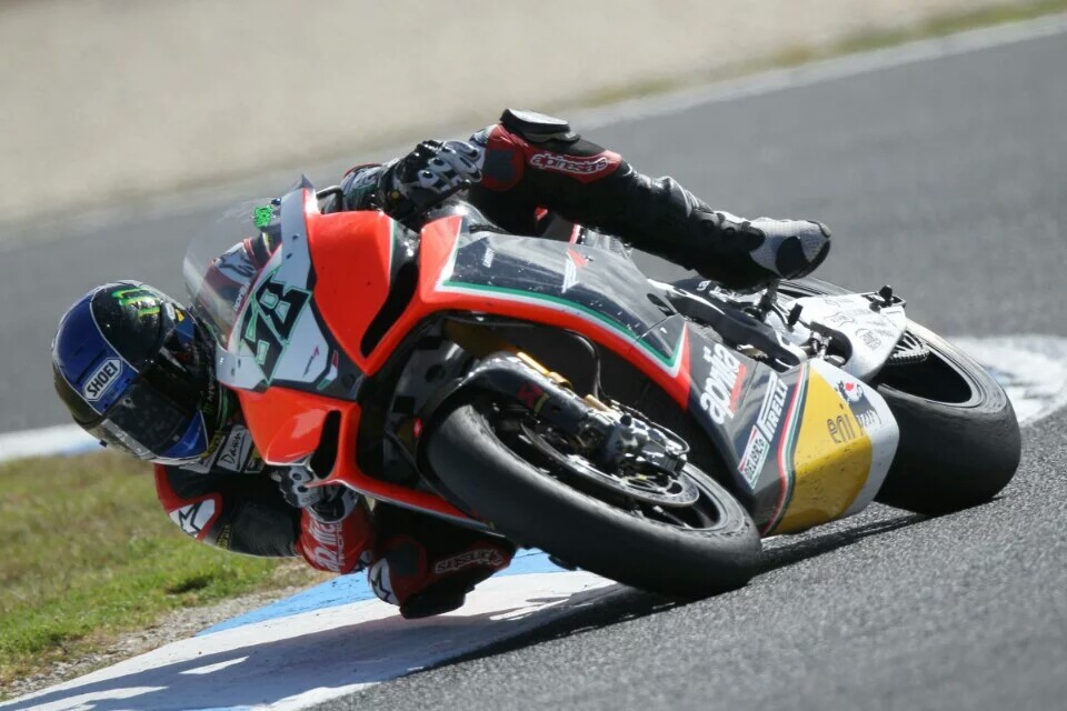 埃尼 阿吉普 全合成摩托车机油 阿普利亚 比亚乔 杜卡迪认证