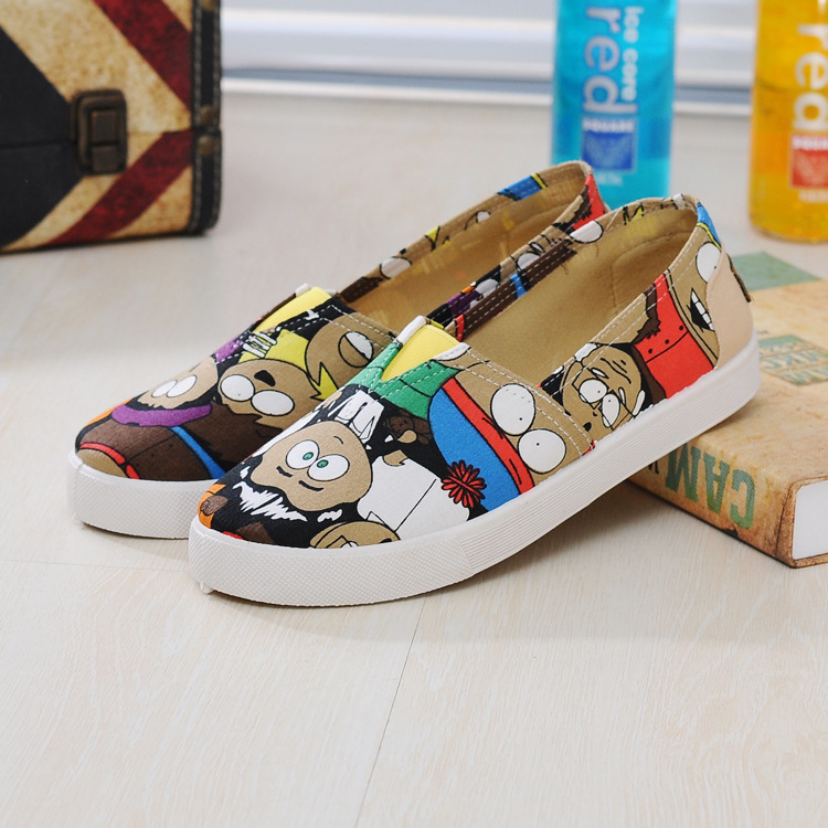 秋季爆款涂鸦女鞋卡通帆布鞋女单鞋老北京布鞋 低帮板鞋一件代发