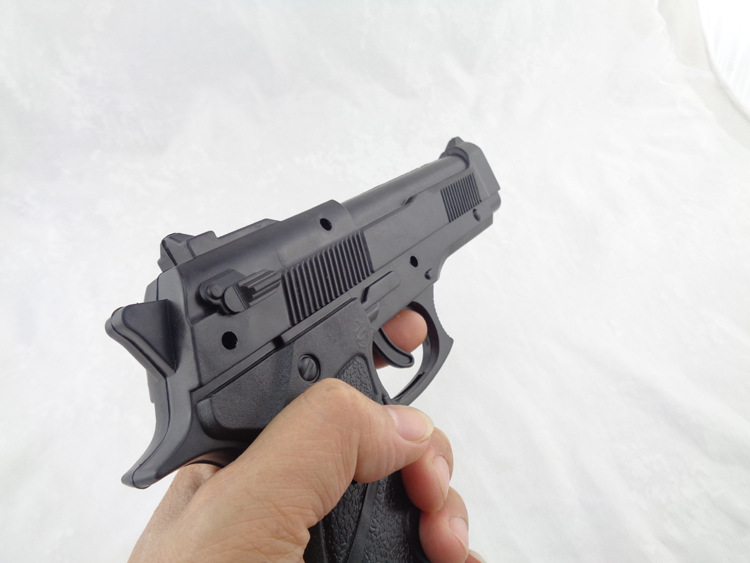 供应赠品 儿童塑料玩具枪 92f式打响仿真枪沙漠之鹰 散装批发热卖