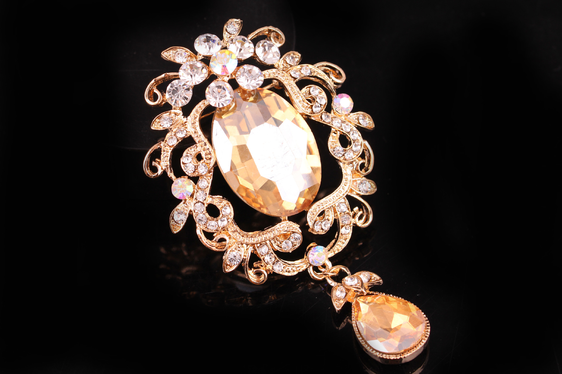 韩版时尚高档手工水晶镶钻美丽吊坠胸针胸花结婚主持男女配饰