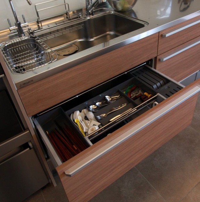 一体成型不锈钢橱柜抽屉