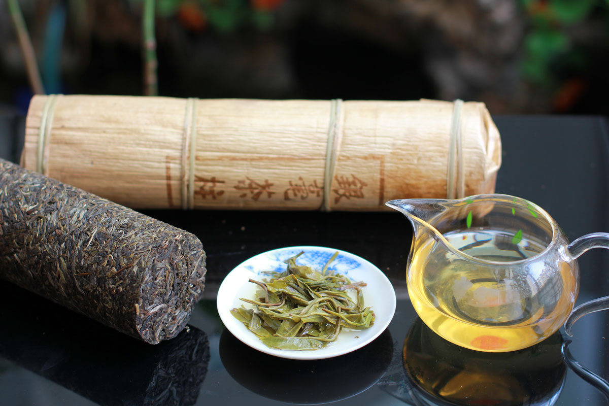 批发 云南普洱茶 银毫 普洱茶 大树生茶 银毫茶柱 生茶 大树茶柱