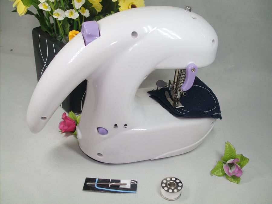 迷你缝纫机 家用电动缝纫机 手提便携式衣车 单线衣车 缝纫