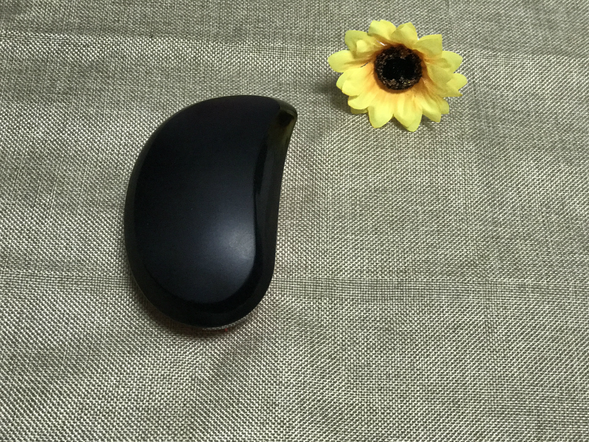 【厂家**凯特王妃芒果型魔发梳tt顺发梳按摩梳防静电