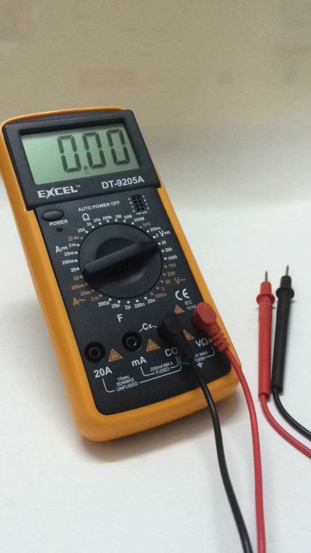 易赛优科赛尔dt-9205a数字式万用表 大屏幕万能表 全保护防烧蜂鸣