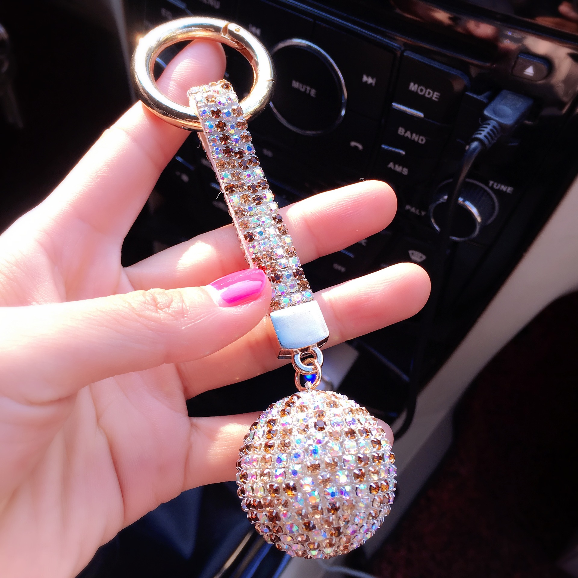创意礼品韩国镶满钻水晶球汽车钥匙扣钥匙圈 闪钻女士包包扣挂件