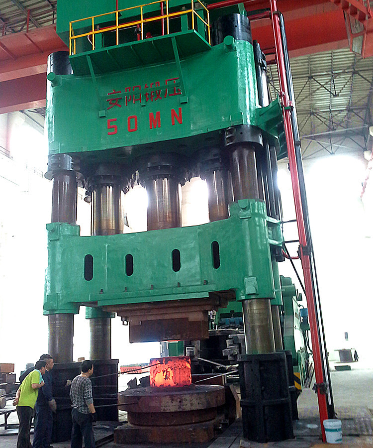 5000t三梁四柱锻造液压机安阳锻压自由锻设备液压机墩粗锻件