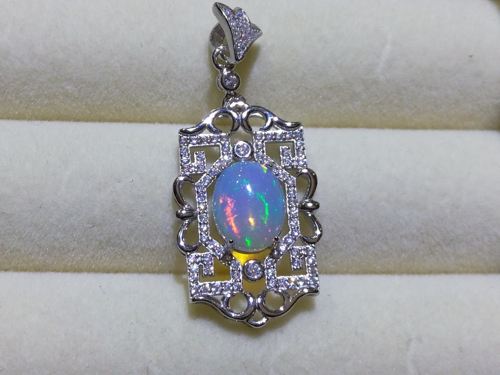 澳洲幻彩欧泊吊坠 炫火彩天然火欧泊 火彩美哒哒 925银