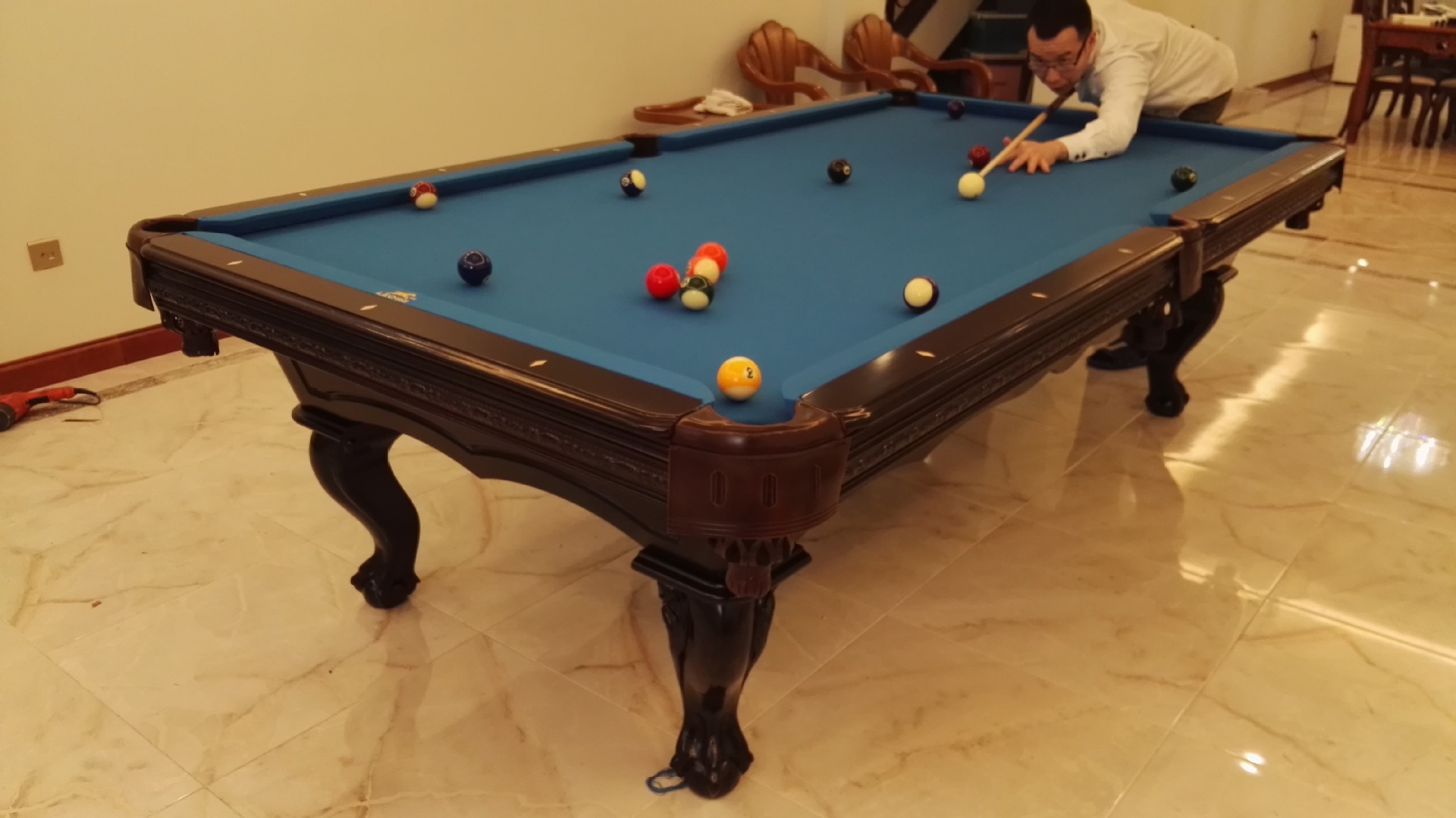 普通雕刻台球球桌 家用台球桌台球厅球桌成人球台 标准台球桌