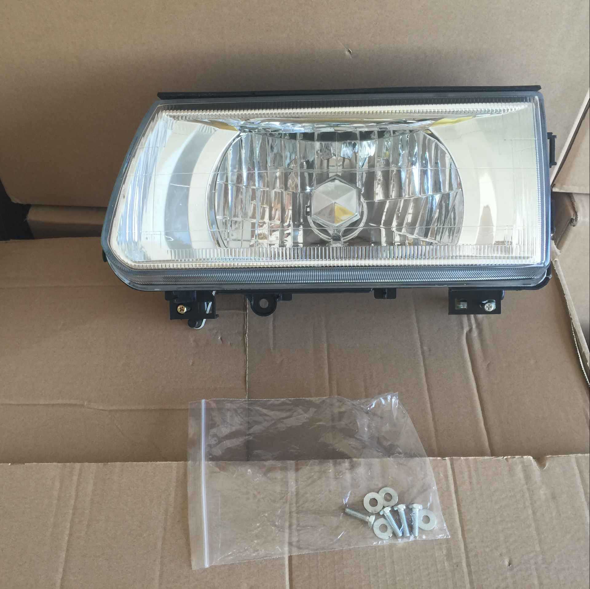 前大灯 适用于三菱l300系列(mitsubishi l300)