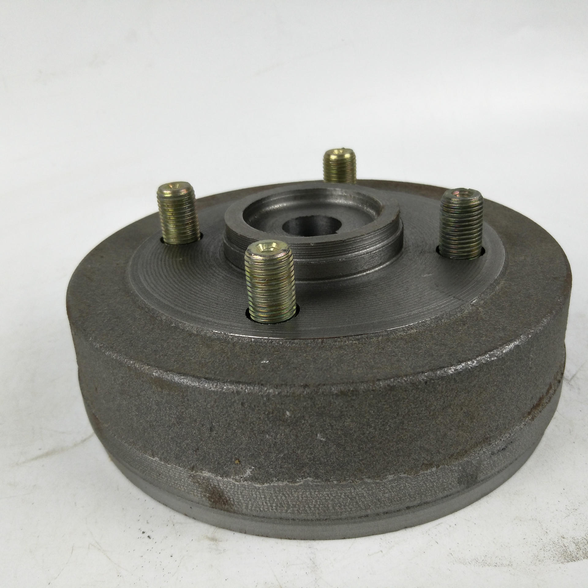 供应电动三轮车铁锅 刹车锅 160铁锅刹车锅 大孔小孔铁锅