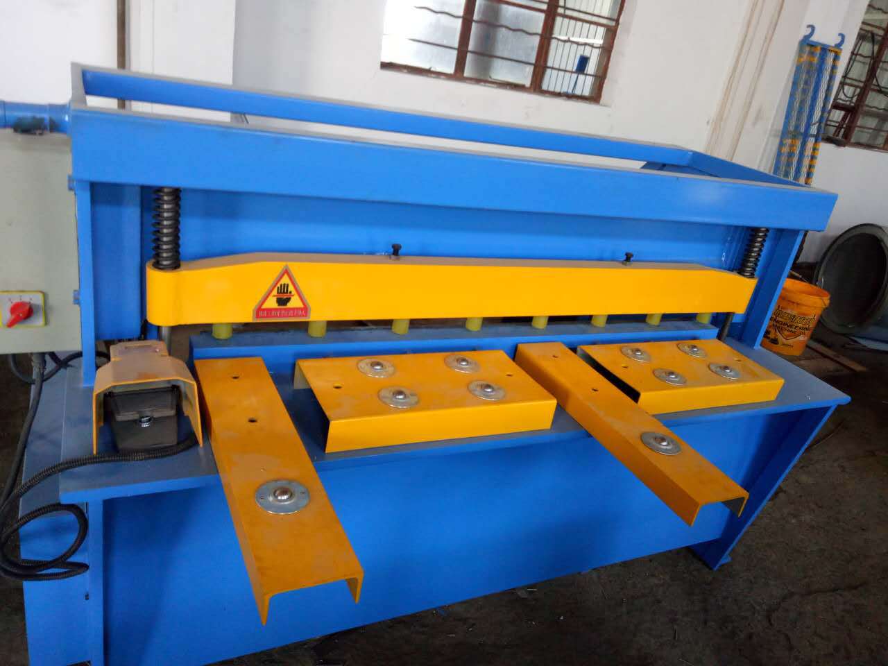 厂家数控剪板机 小型 自动裁板机折弯机电动剪板机 小型 切板机