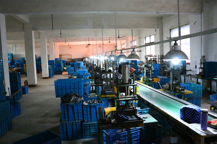 丹阳镜盒厂金属皮质手工pv眼镜盒定制eva镜盒定做订做厂家.