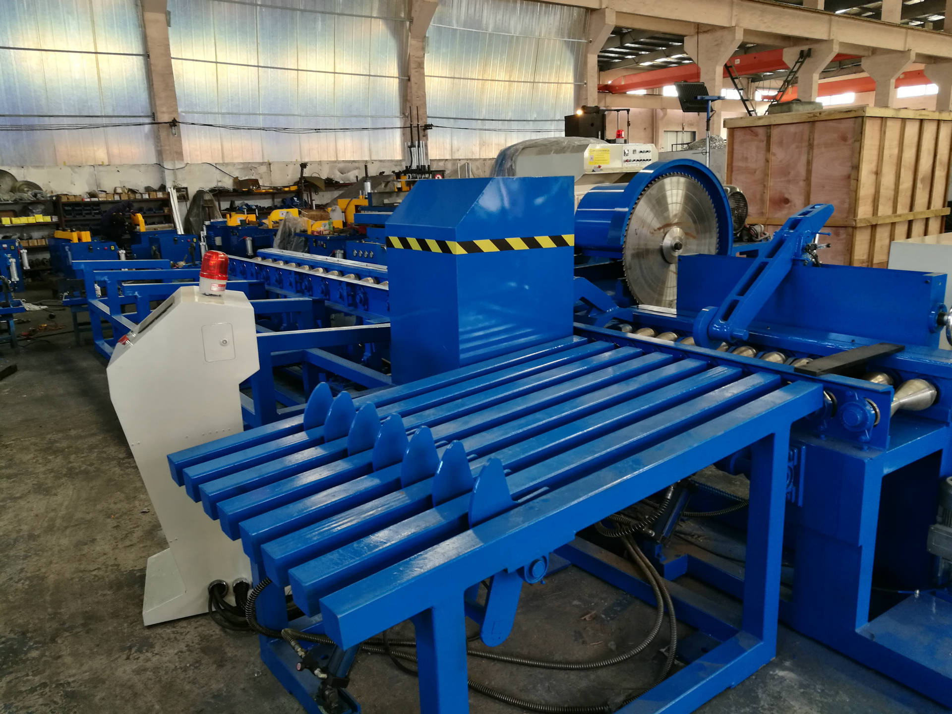 供应cl-250型全自动铝棒锯床