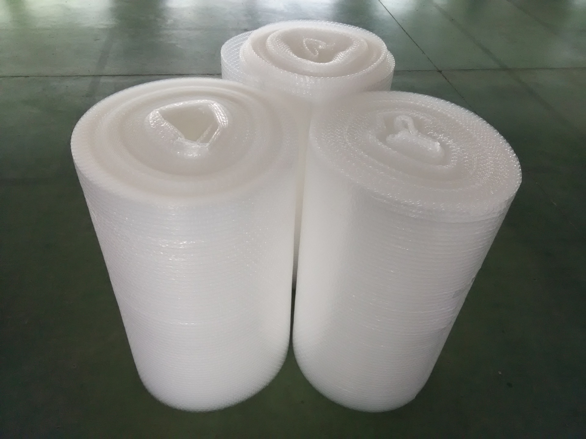 雪白气泡袋防震气泡袋快递包装袋全新料透明