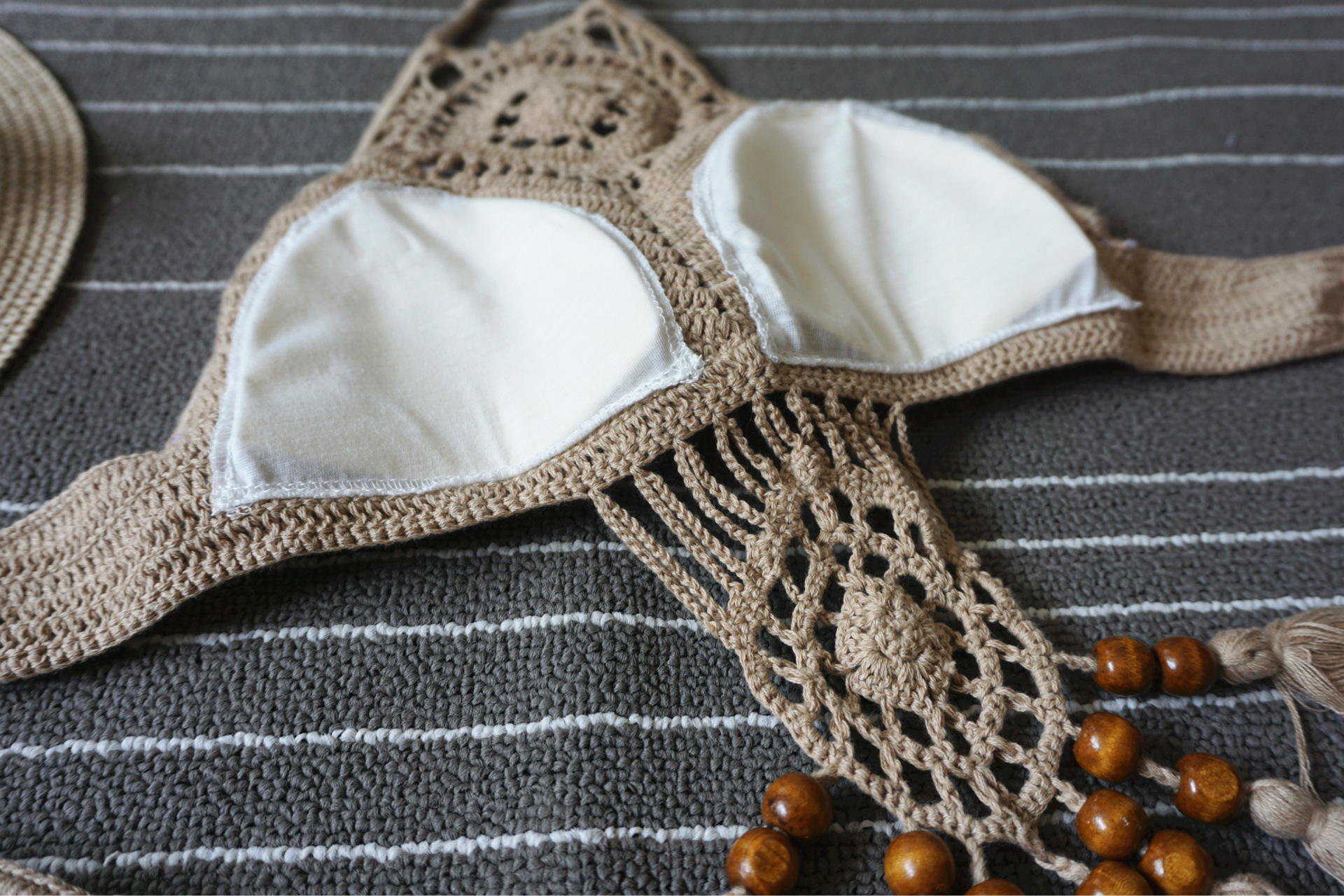 2016速卖通新款欧美手钩针织流苏比基尼女士波西米亚沙滩分体泳衣