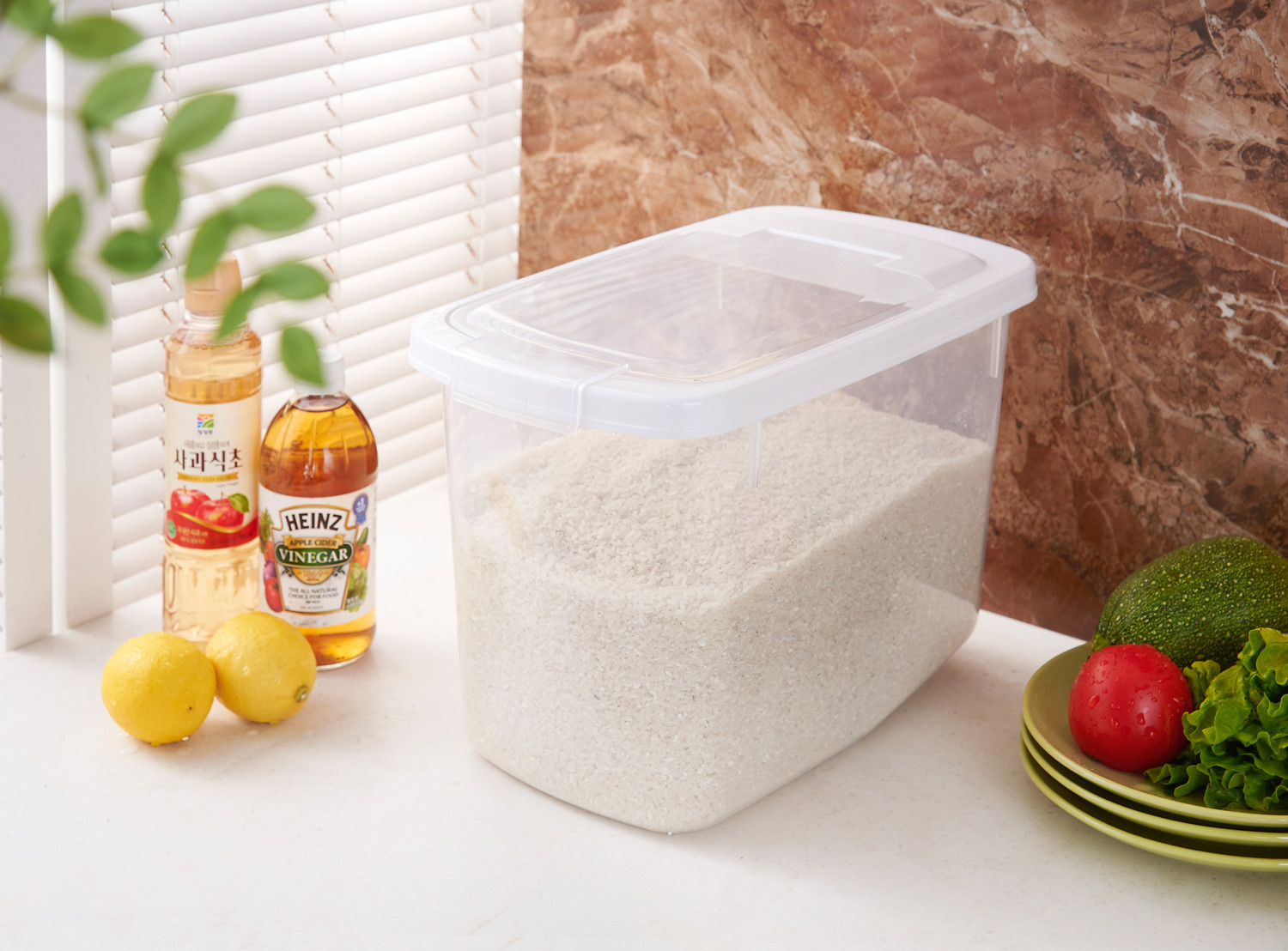 塑料米桶 带轮子