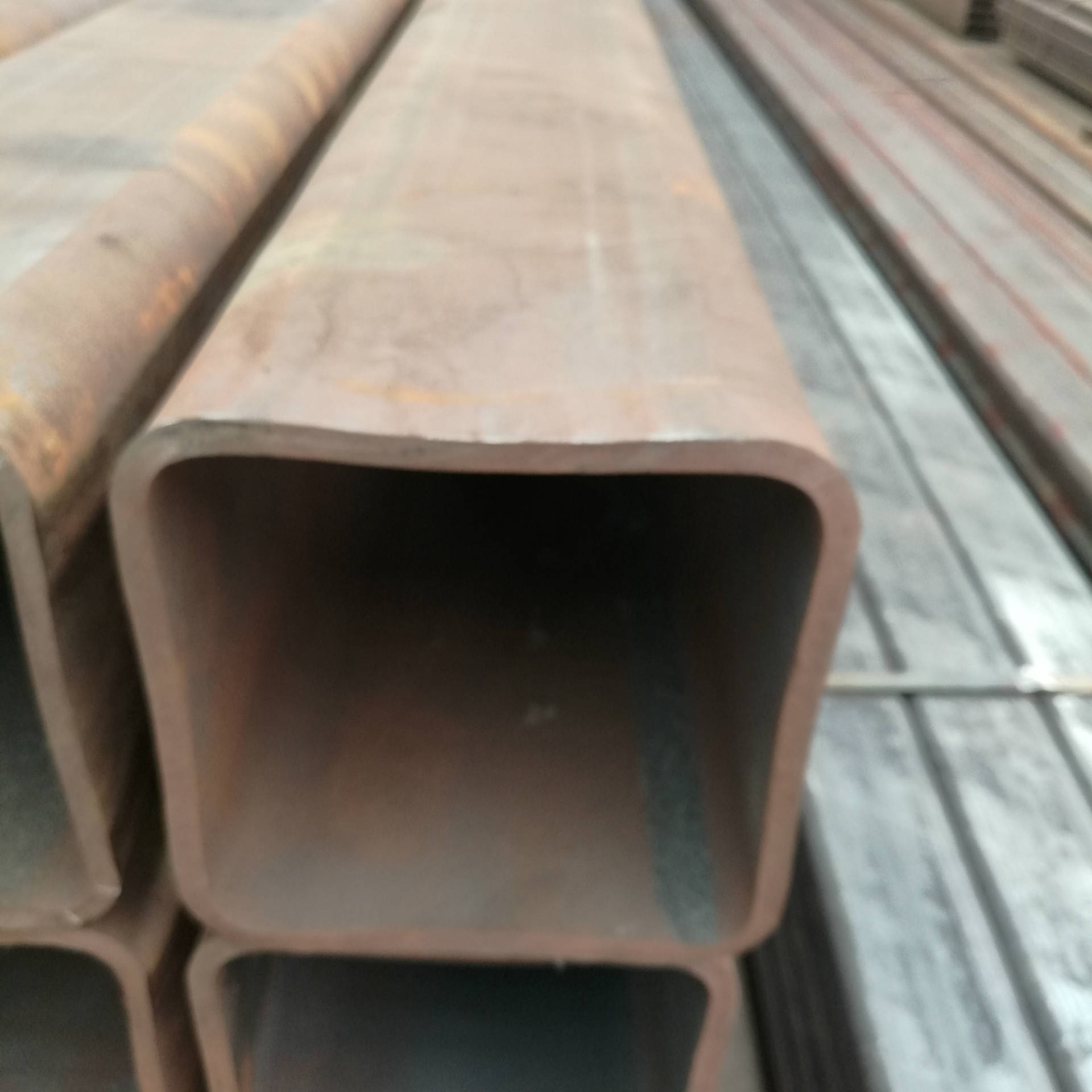 供应信息 矩形管 厂家热销批发 空心小方管矩形钢管规格无缝 方形和