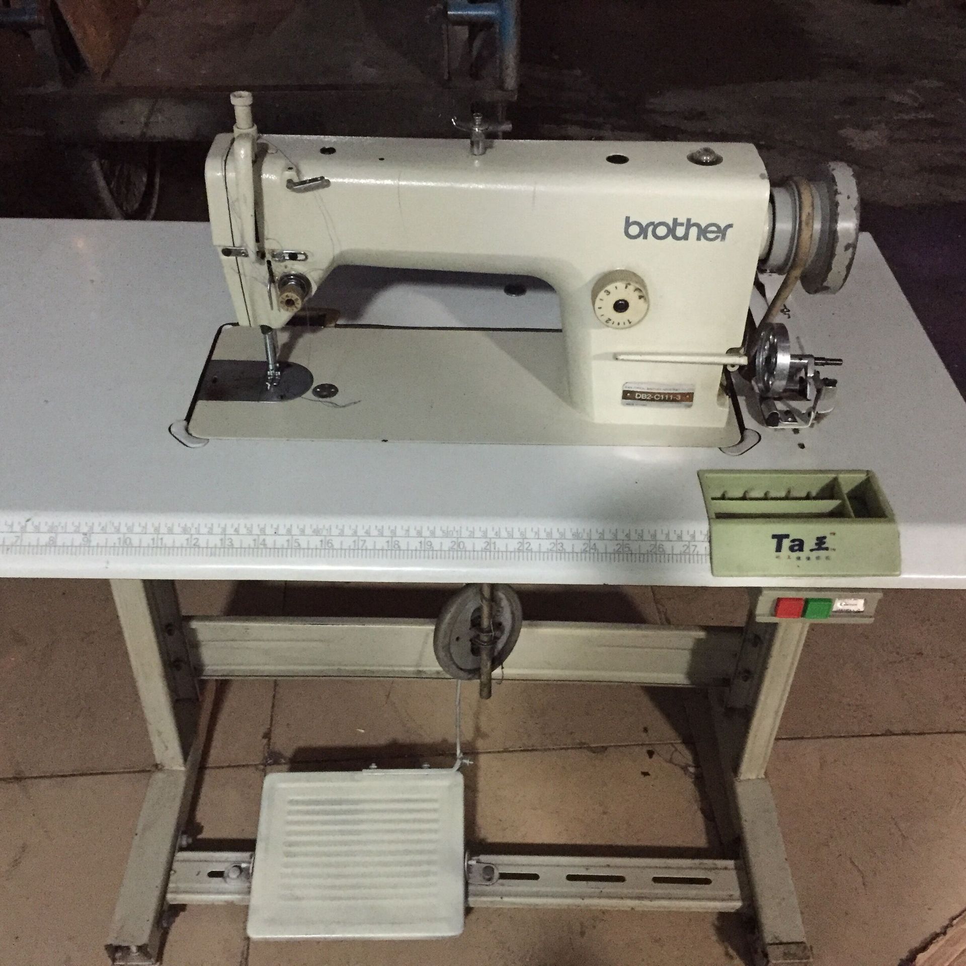 供应二手兄弟牌缝纫机 电脑平缝机 工业电脑平车各种服装缝纫设备