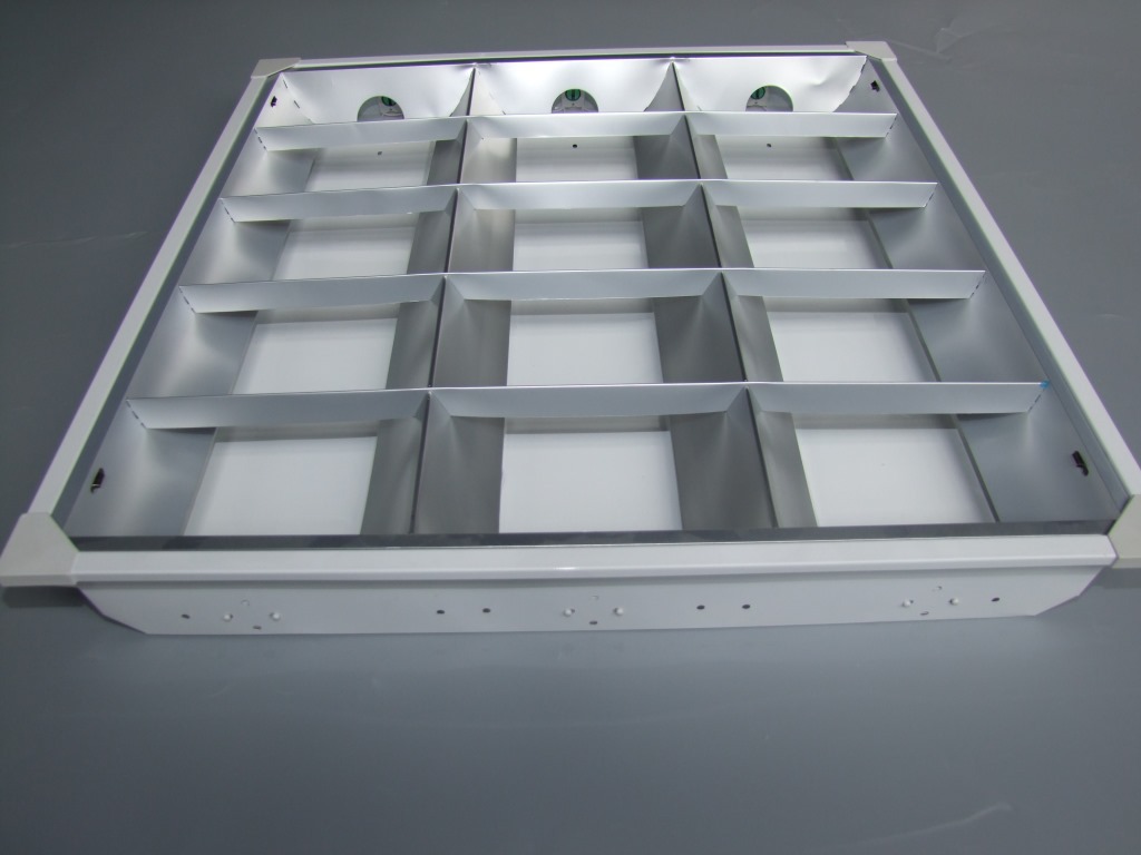 led格栅灯 三管格栅灯 600600三