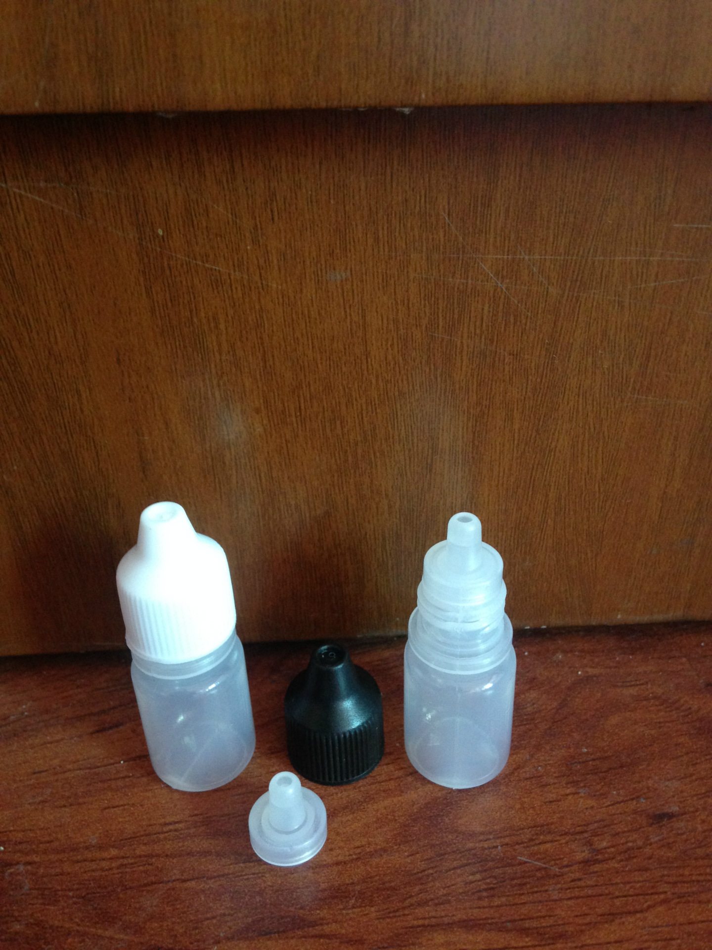 供高档3ml pp ldpe小口粗内塞眼药水瓶小瓶子