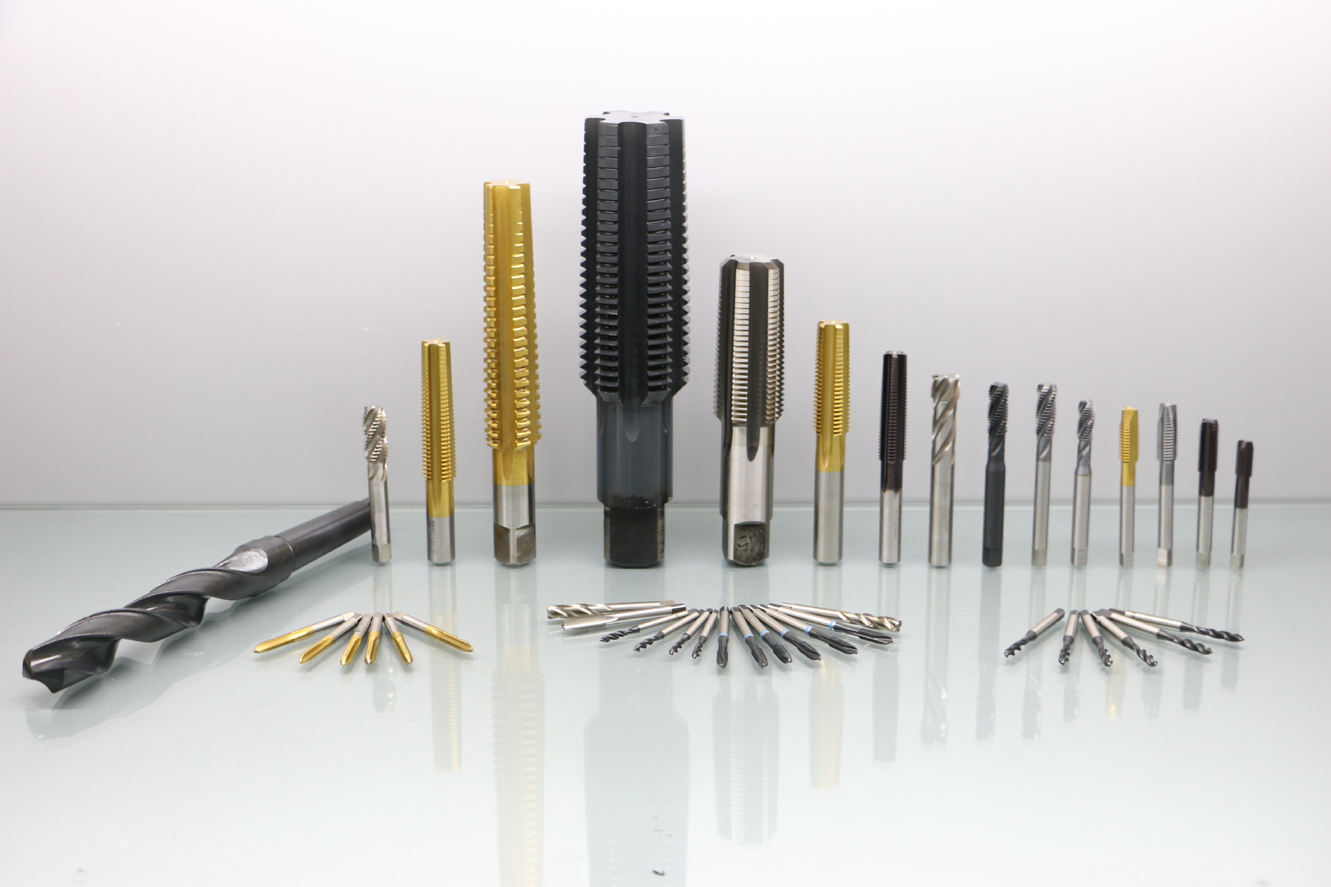 英制含钴高速钢镀钛机用丝锥丝攻厂家