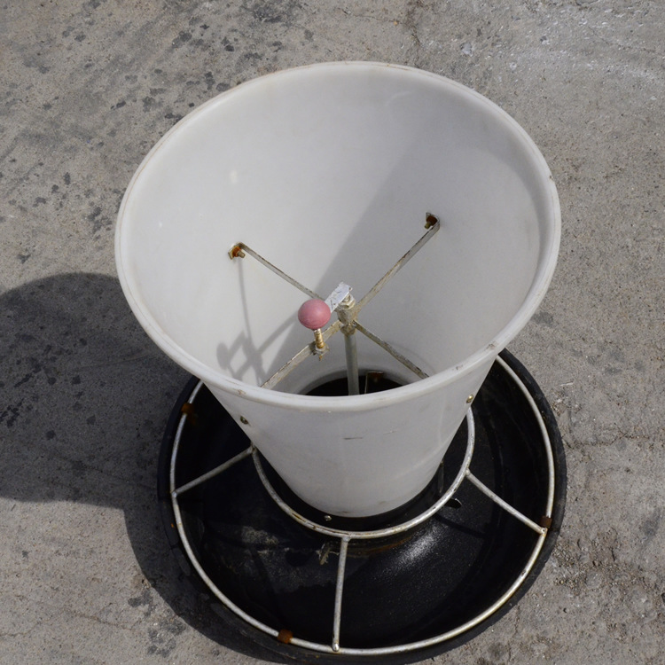 批发猪食槽 30公斤食槽自动下料食槽不锈钢圆桶料槽小猪保育料槽