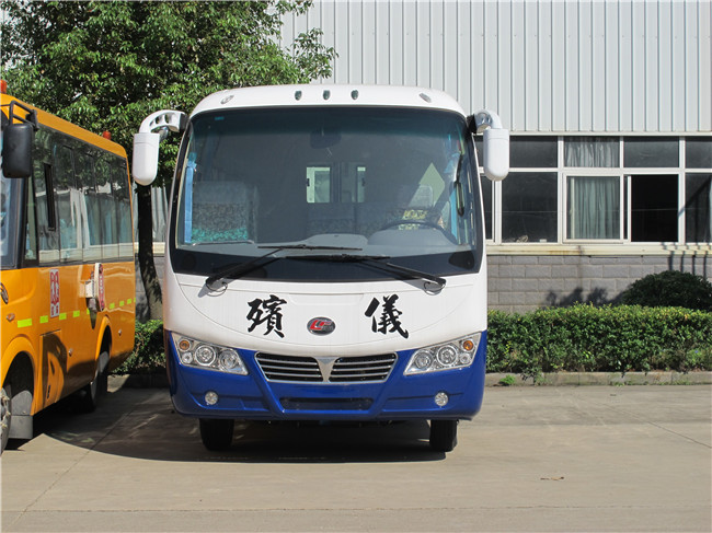 厂家销售楚风6米殡仪车 产地爆款豪华冰棺殡仪车