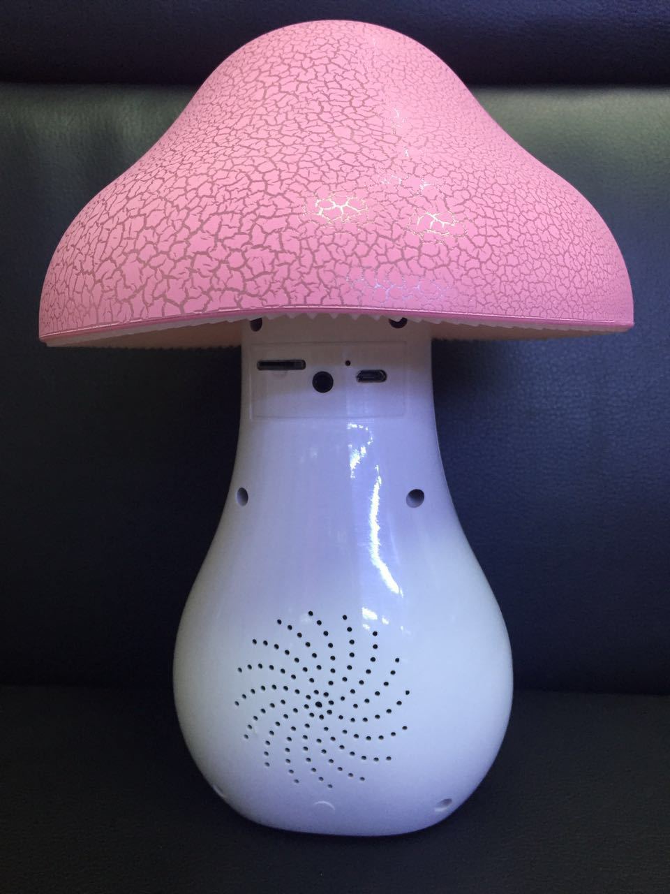 蓝牙低音手机裂纹炫光无线蓝牙音箱 蘑菇智能便捷led插卡礼品音响