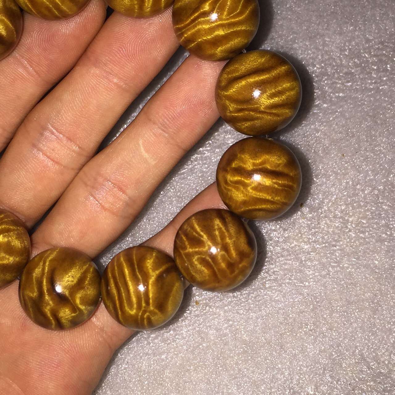 批发金丝楠小叶桢楠,水波纹,龙胆,闪电纹手串,品相完美香味浓