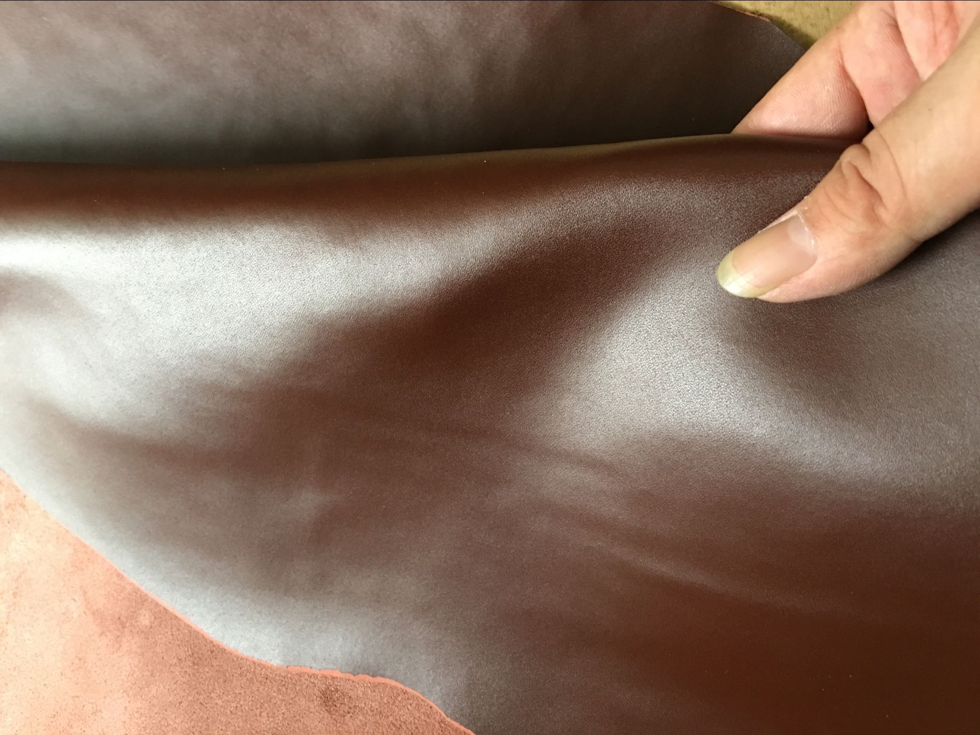 100纹二层湿法牛皮真皮皮料红棕色