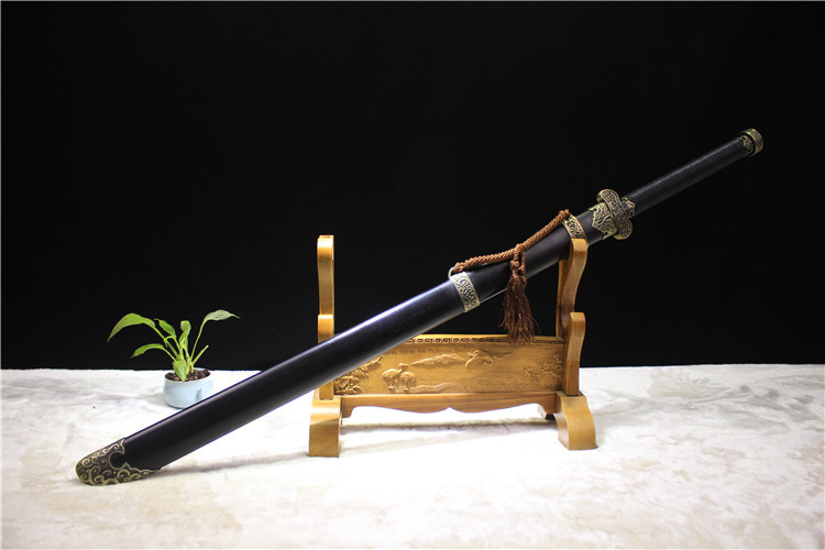 一件代发龙泉刀剑刀剑高锰钢黑金古刀宝剑长剑汉剑批发未开刃