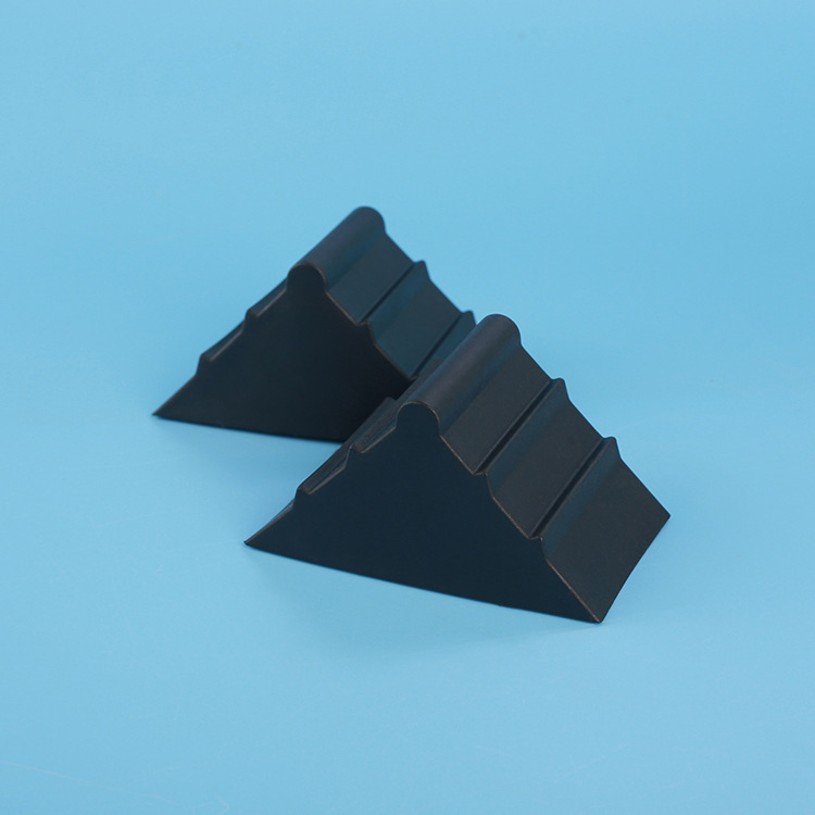 专业供应运输防撞包角三角形塑料护角 纸箱包装护角 量大从优