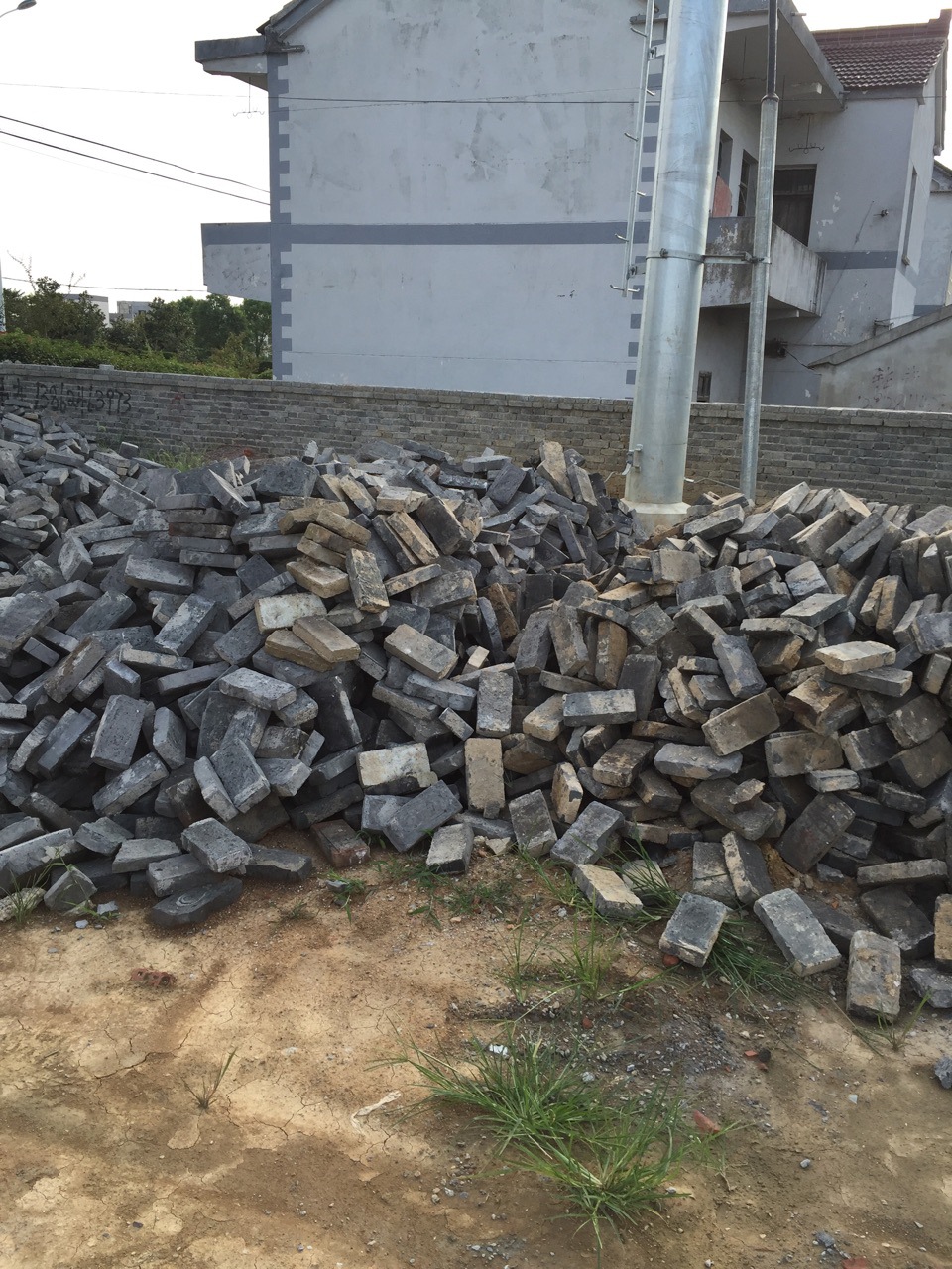 旧青砖 旧砖旧瓦 厂家直销仿古怀旧青砖瓦 砌墙砖砖瓦专售 多规格