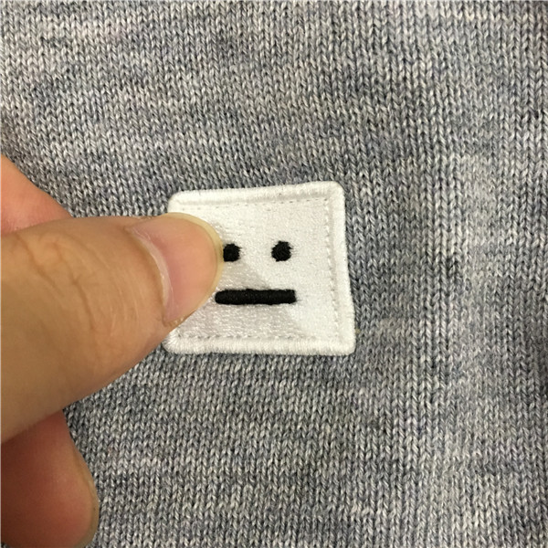 明星acne方块笑脸刺绣胸标 男女情侣装圆领套头含羊绒毛衣针织衫