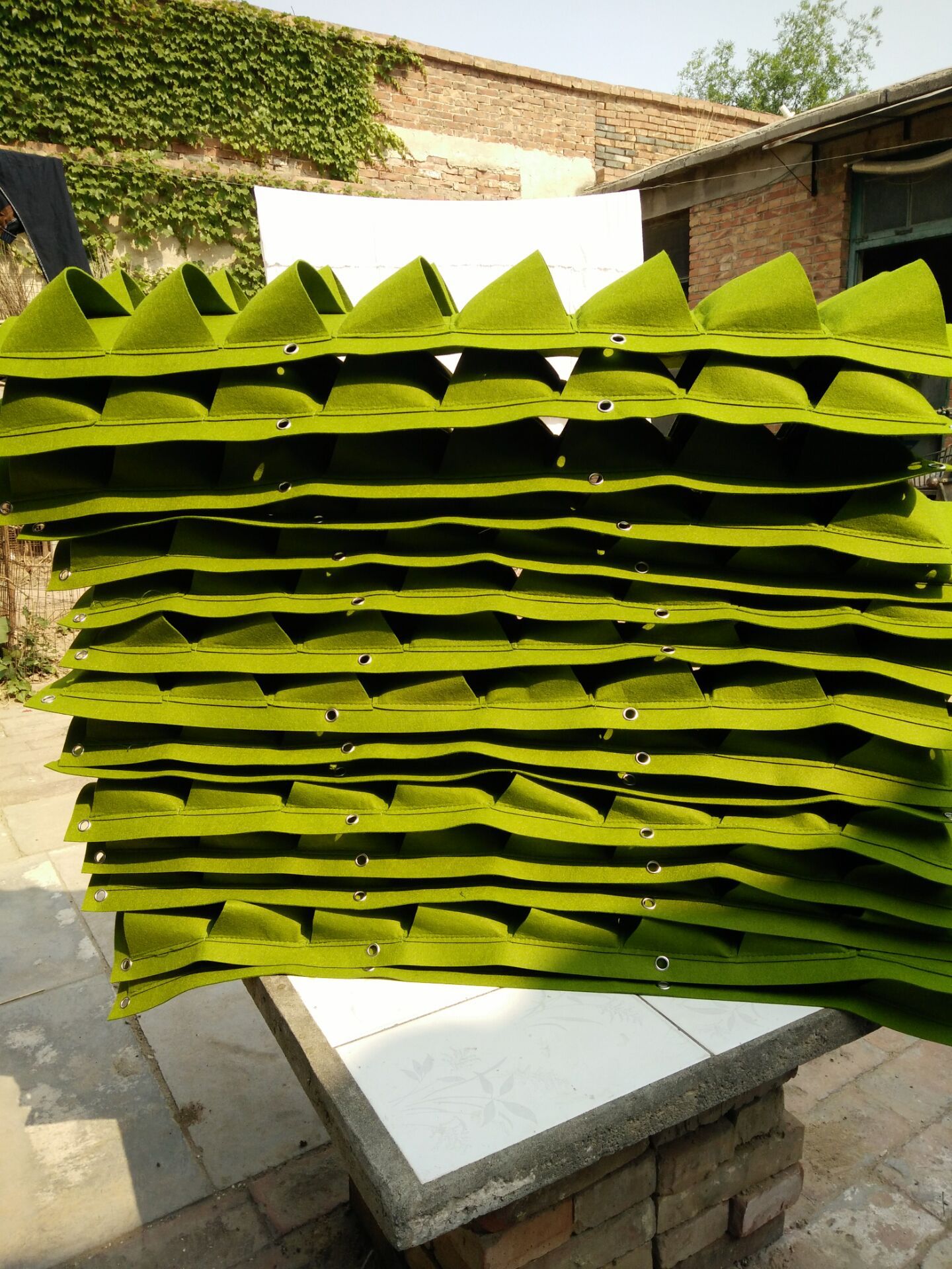 毛毡植物袋 多款式毛毡花卉种植袋 立体壁挂式墙面美植袋