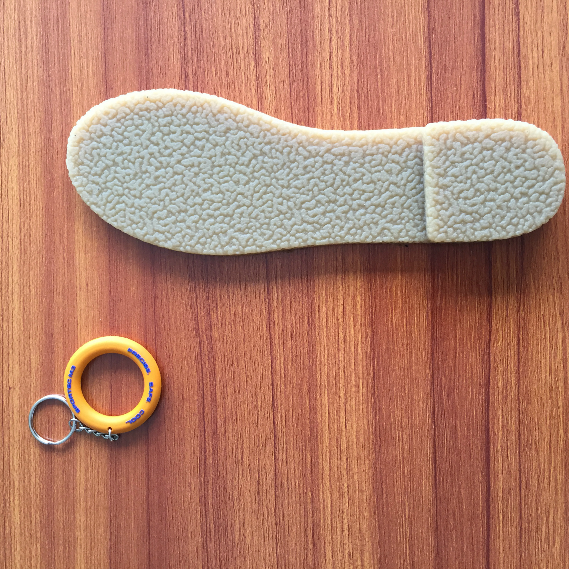 新款耐用粉红女鞋底 厂家批发定制休闲类pvc软胶女鞋鞋底