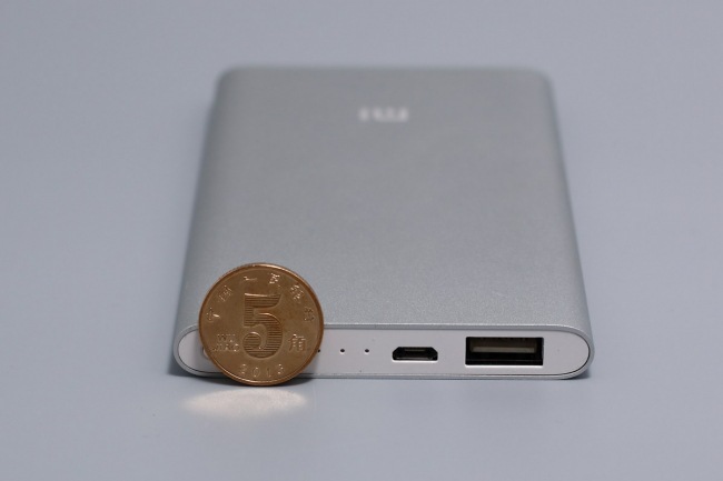 手机充电宝批发小米超薄移动电源5000m