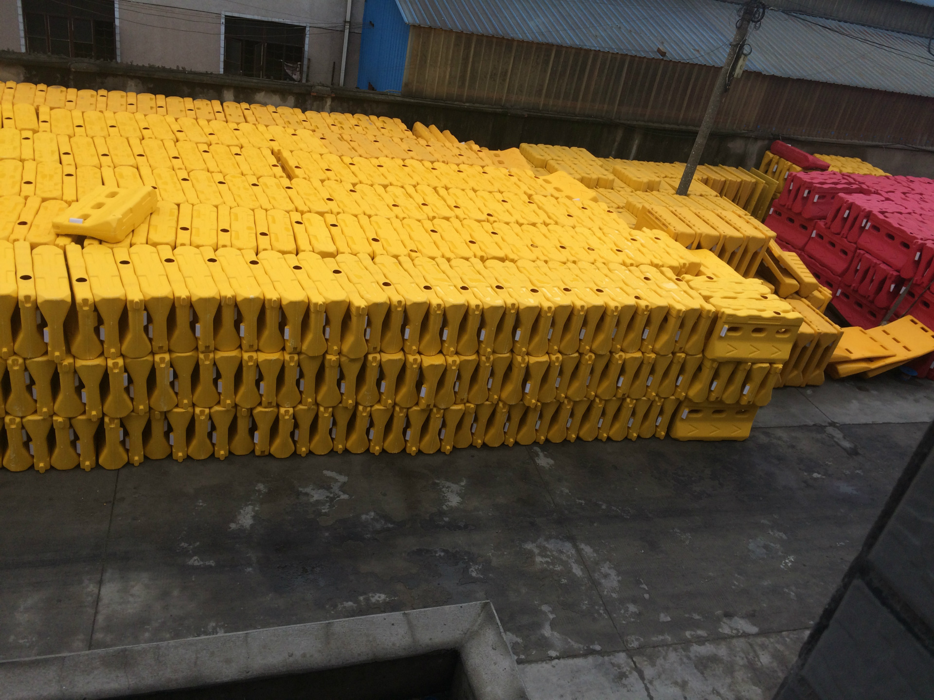 三孔水马_全国热销中空吹塑施工水马三孔优质水马厂