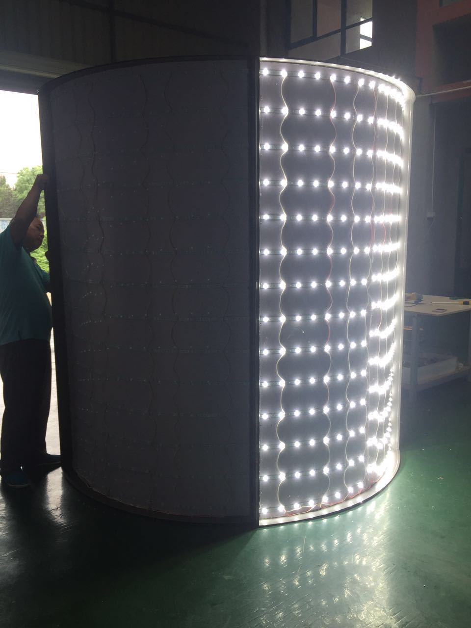 厂家供应 可定制led高亮单面80弧形卡布广告灯箱 开模弧度